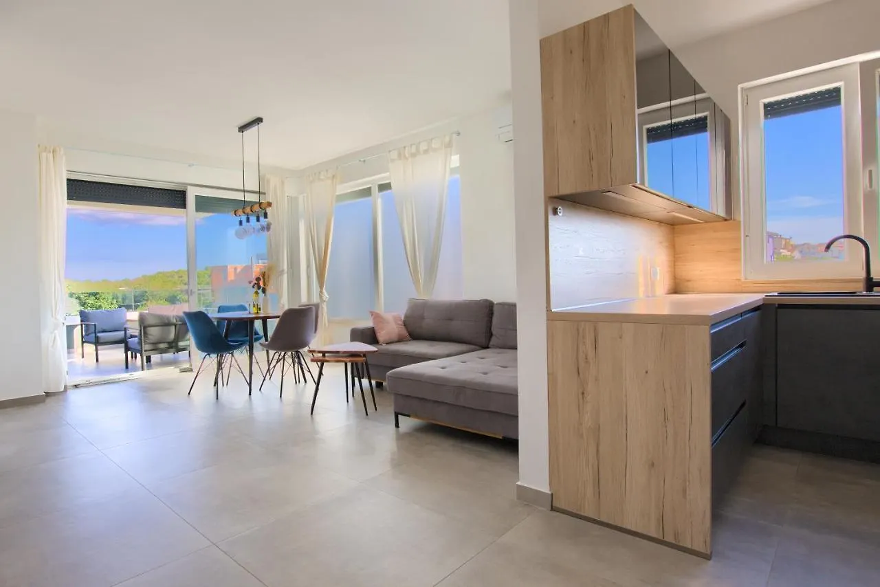 Modern Two Bedroom Apartment “Sky View” In Stinjan Пула Хорватия
