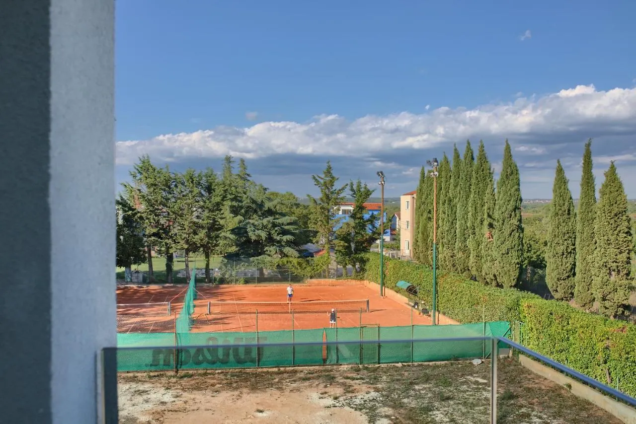 Modern Two Bedroom Apartment “Sky View” In Stinjan Pula