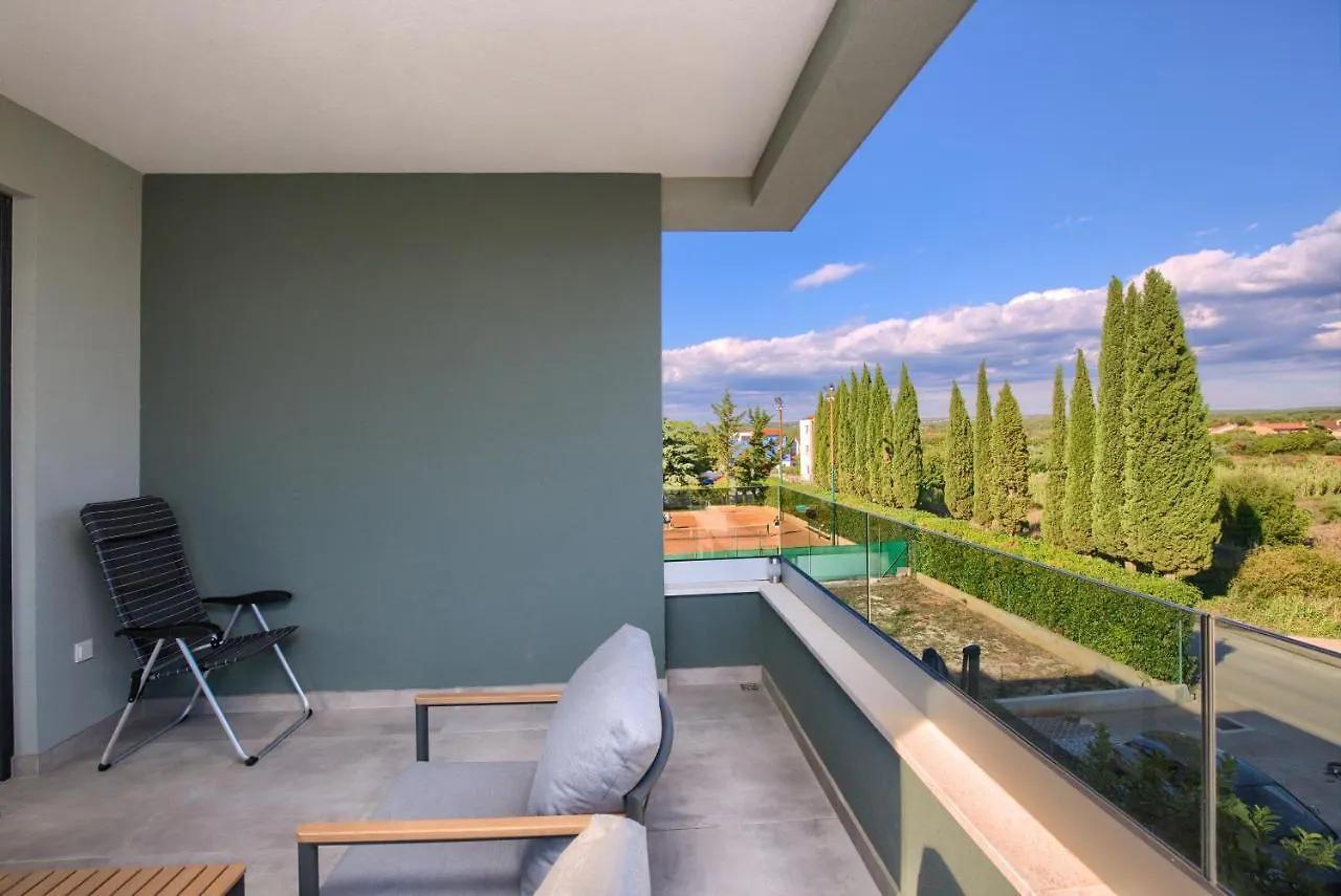 Modern Two Bedroom Apartment “Sky View” In Stinjan Pula